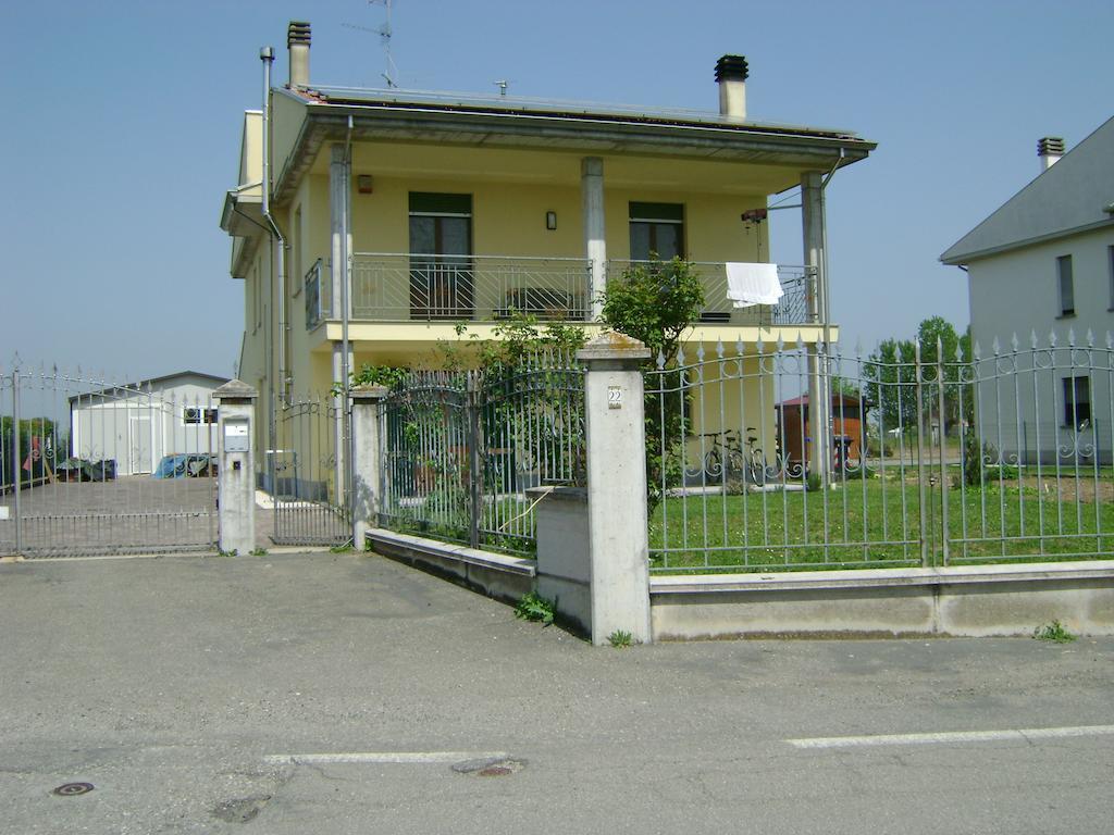 B&B Lattemiele Фонтанелато Екстериор снимка